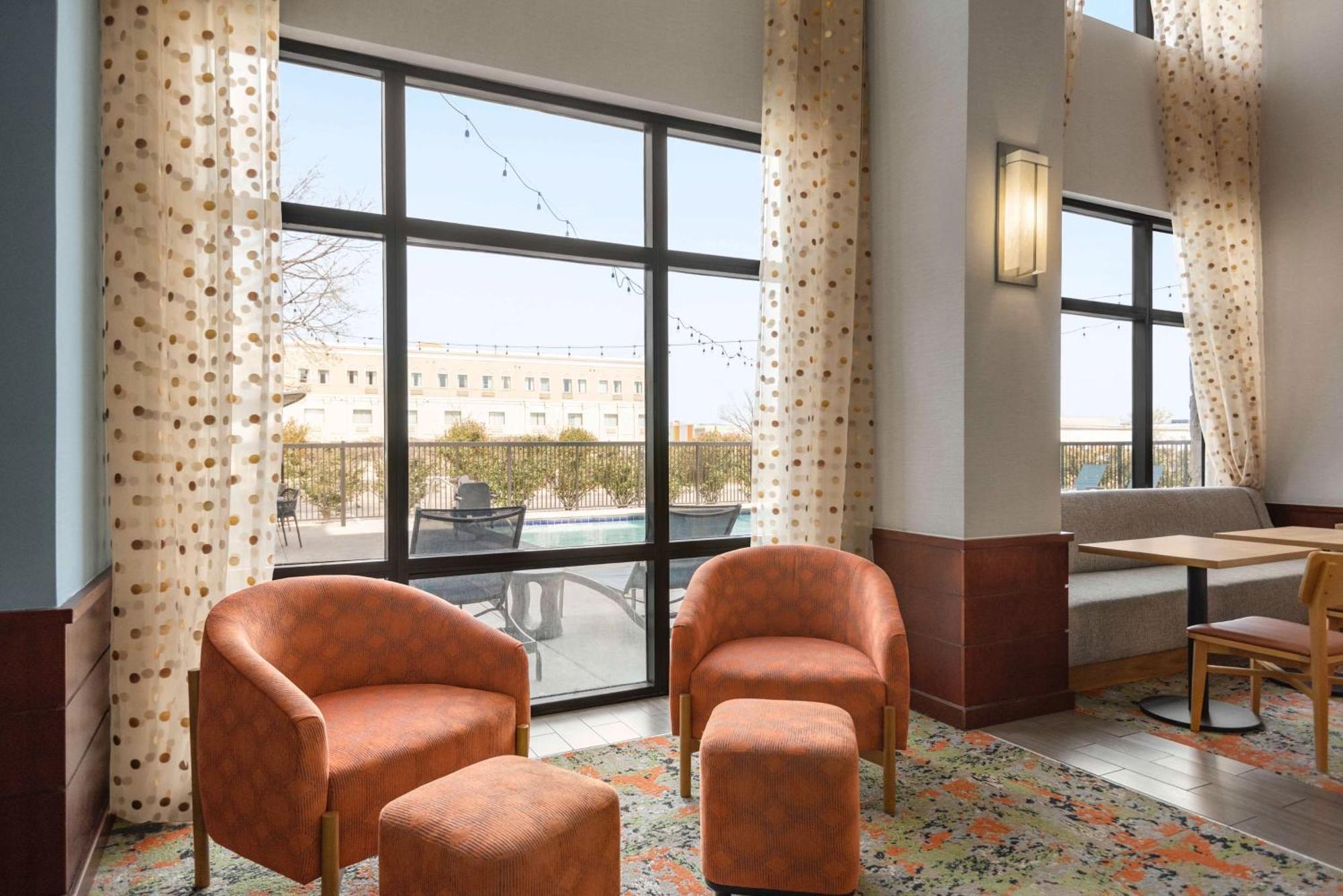Hampton Inn&Suites San Marcos Extérieur photo
