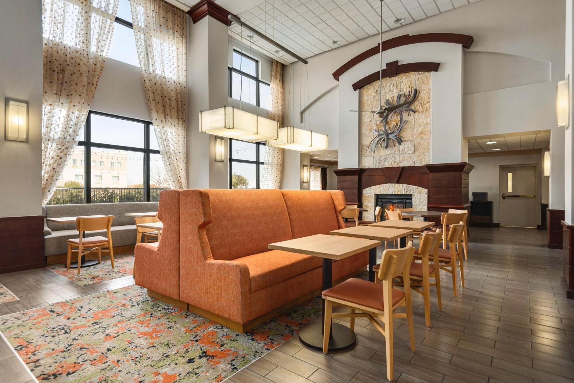 Hampton Inn&Suites San Marcos Extérieur photo