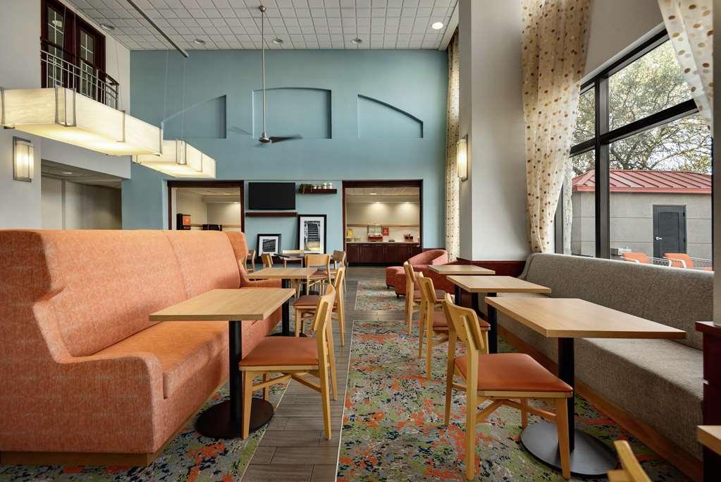 Hampton Inn&Suites San Marcos Restaurant photo